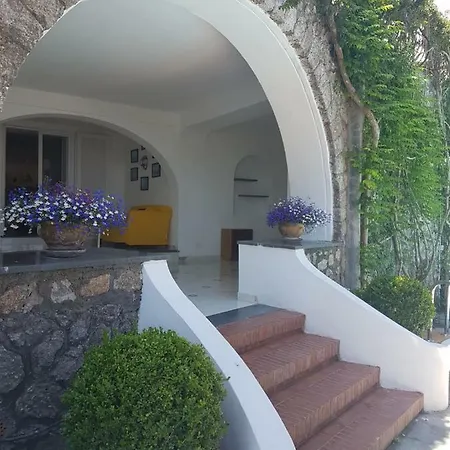 Bed and Breakfast Shangri La Κάπρι